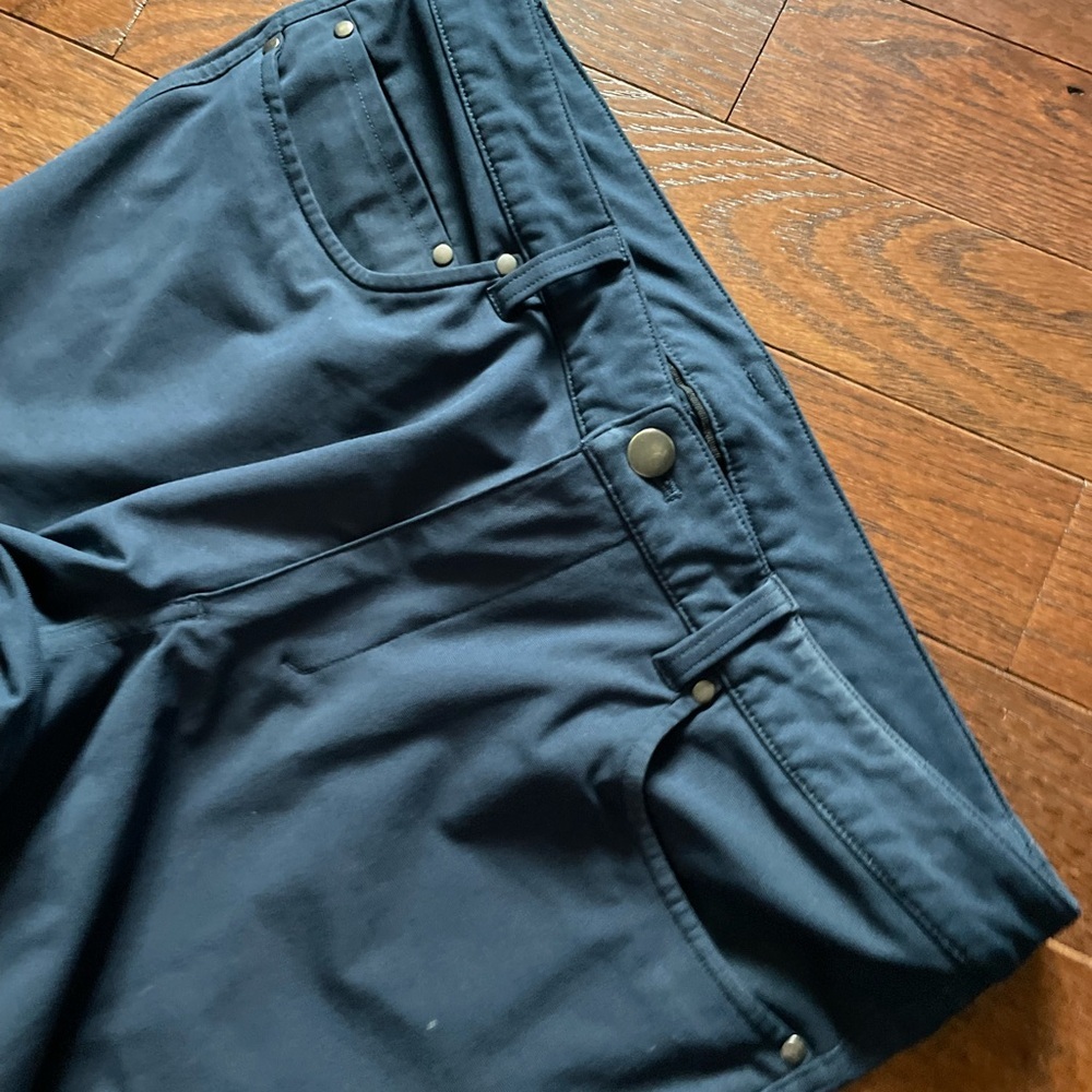 lululemon athletica Men's ABC Pants - True Navy - Picture 9 of 9